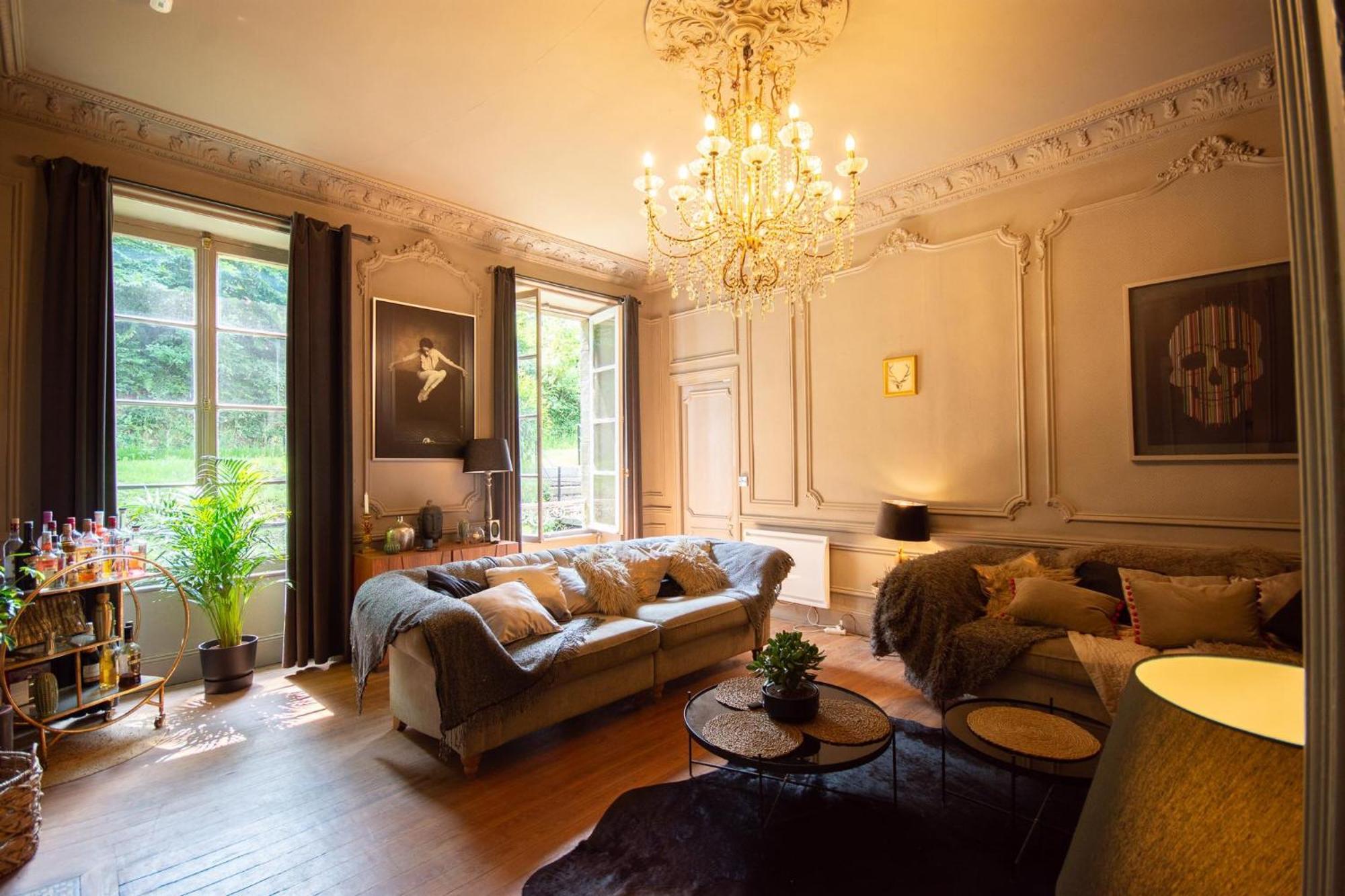 Beautiful, Historic Manoir In Semi-Rural Setting Villa Viré Kültér fotó